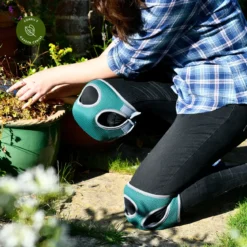 Burgon & Ball Kneelo Knee Pads - Evergreen -Garden Care Shop burgon ball kneelo knee pads evergreen 1300x1300 6418844aa92c5 l
