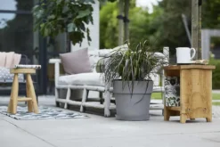 Elho® Vibia Straight Round 30cm Living Concrete -Garden Care Shop elho vibia straight round living concrete 1629365640 1500x1000 61f328c0d8cc5 l